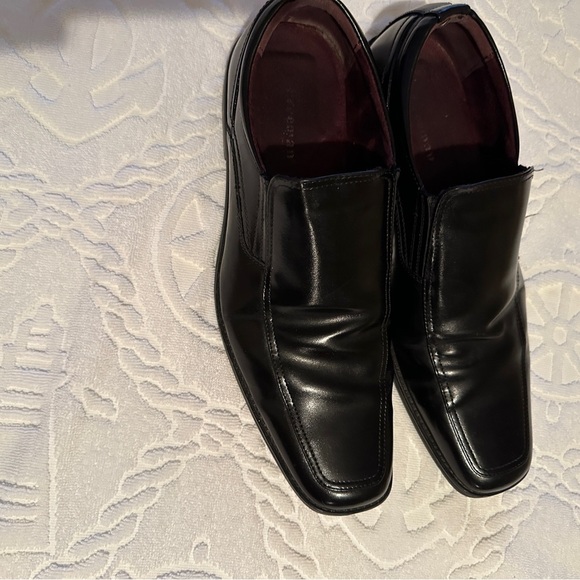 Men's Black Leather Loafers by Freeman Size 10 - Picture 2 of 9